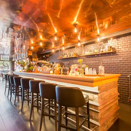 מלון Max Brown Canal District, Part Of Sircle Collection 3*