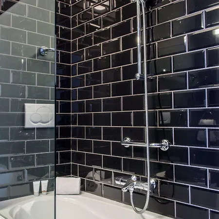 Max Brown Canal District, Part Of Sircle Collection 3*