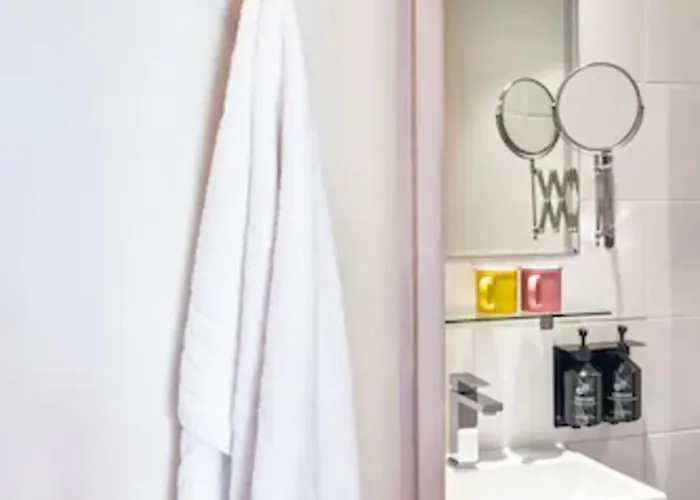 ホテル Max Brown Canal District, Part Of Sircle Collection 3*