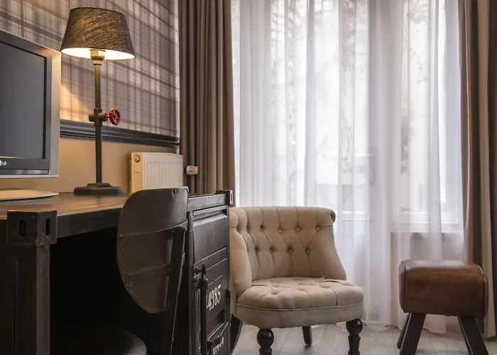 Hotel Max Brown Canal District, Part Of Sircle Collection 3*