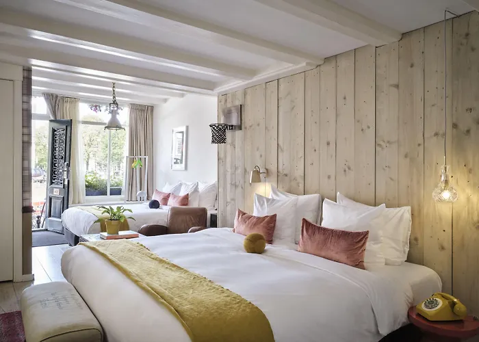 Max Brown Canal District, Part Of Sircle Collection Amsterdam