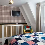 Max Brown Canal District, Part Of Sircle Collection 3*