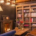 Max Brown Canal District, Part Of Sircle Collection 3*