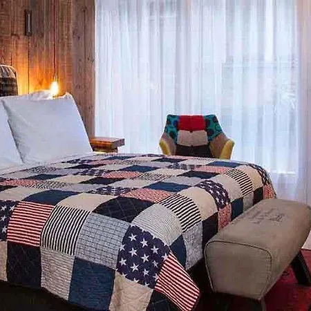 Max Brown Canal District, Part Of Sircle Collection Amsterdam