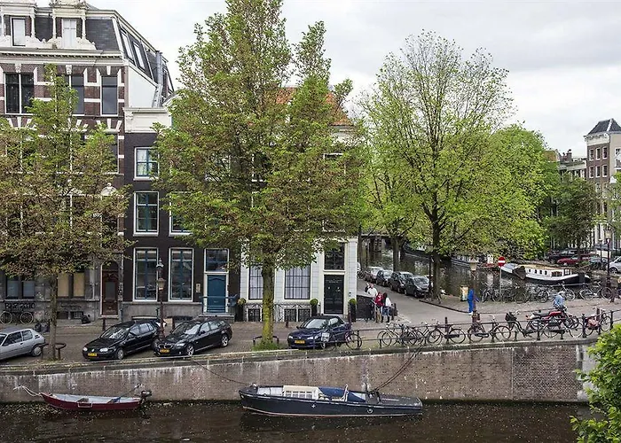 Max Brown Canal District, Part Of Sircle Collection