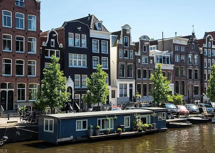 Max Brown Canal District, Part Of Sircle Collection